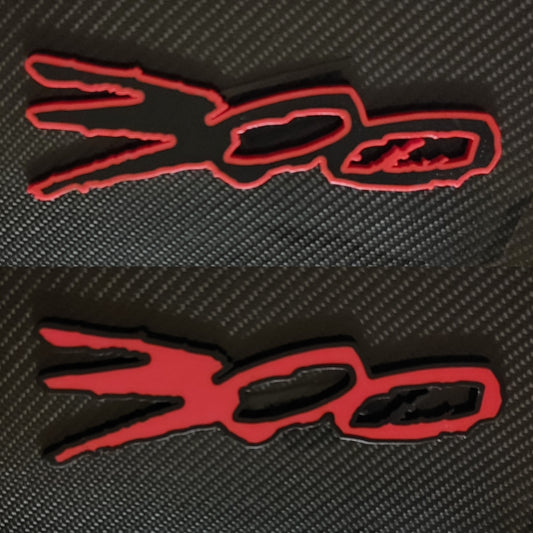 Dual color 300 badge