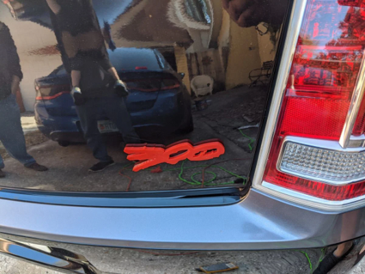 Single Color 300 Badge