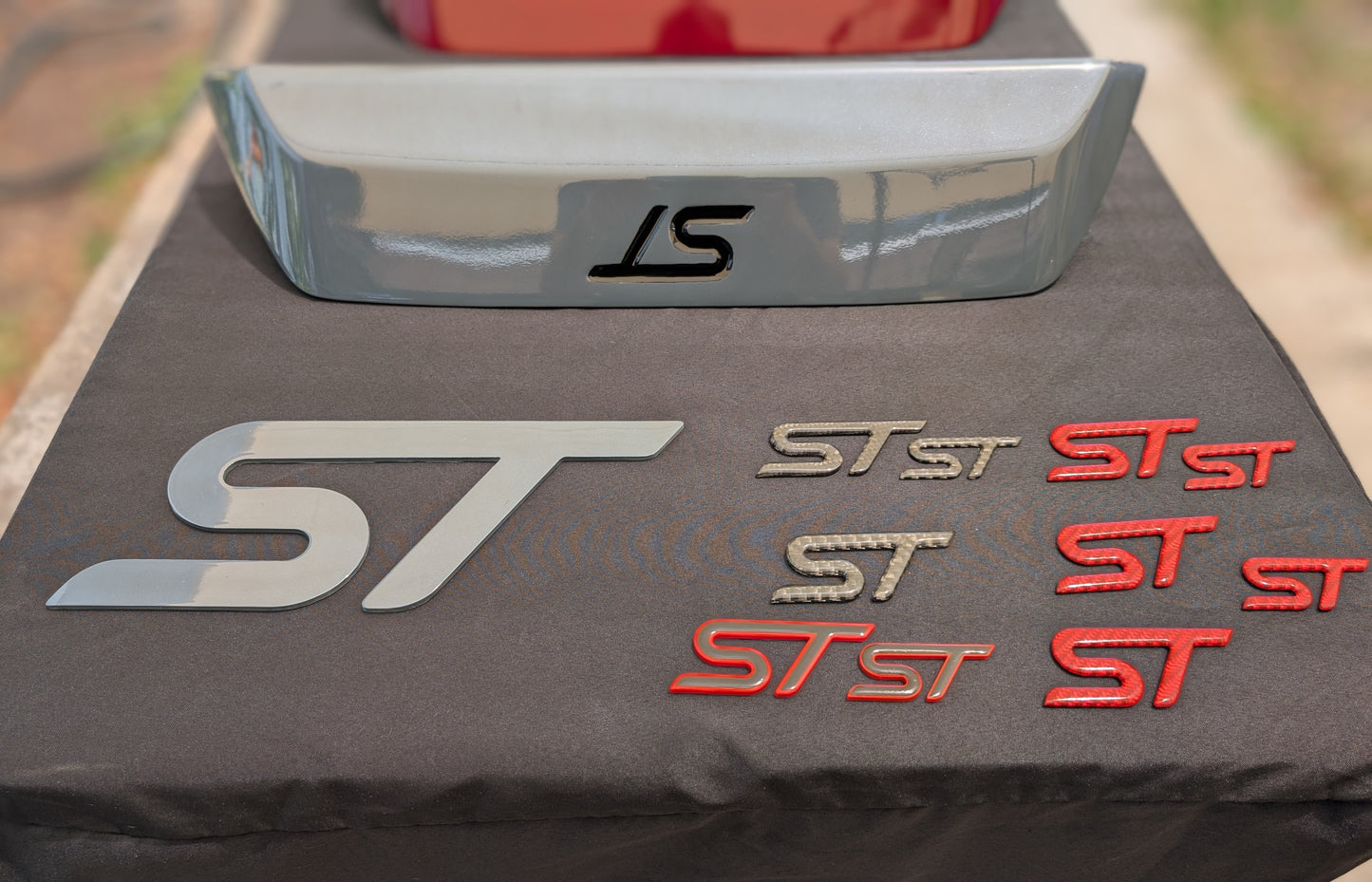 2020-2026 Explorer ST Carbon Fiber Badges