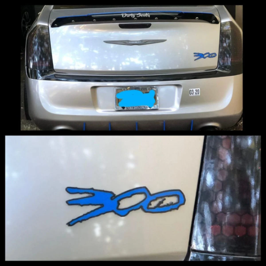Dual color 300 badge